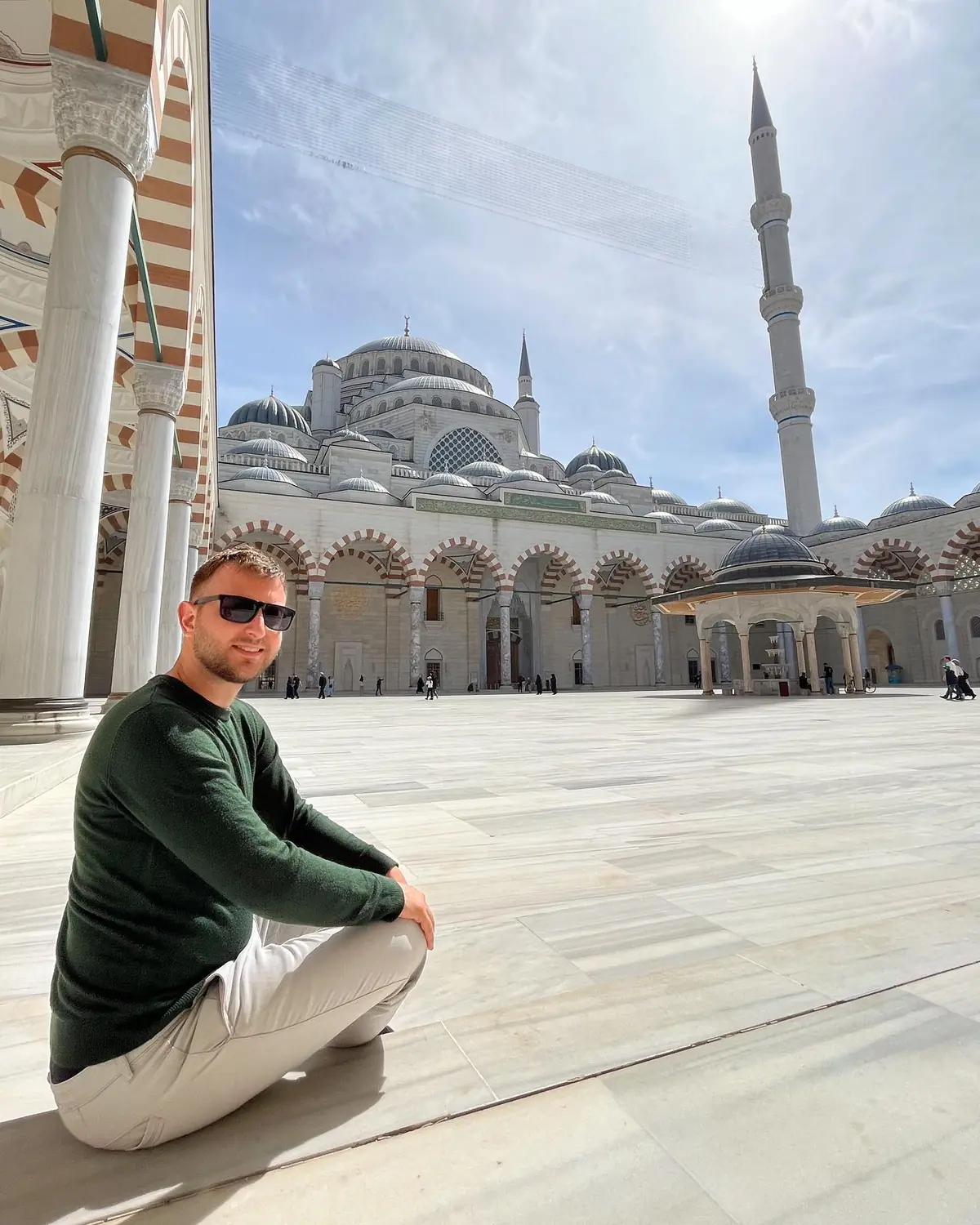 Andrew in the Çamlıca Mosque courtyard