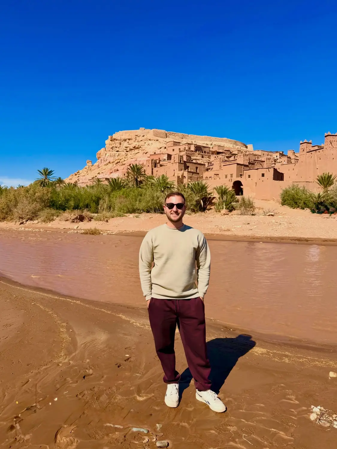 Andrew below the ksar of Aït Ben Haddou