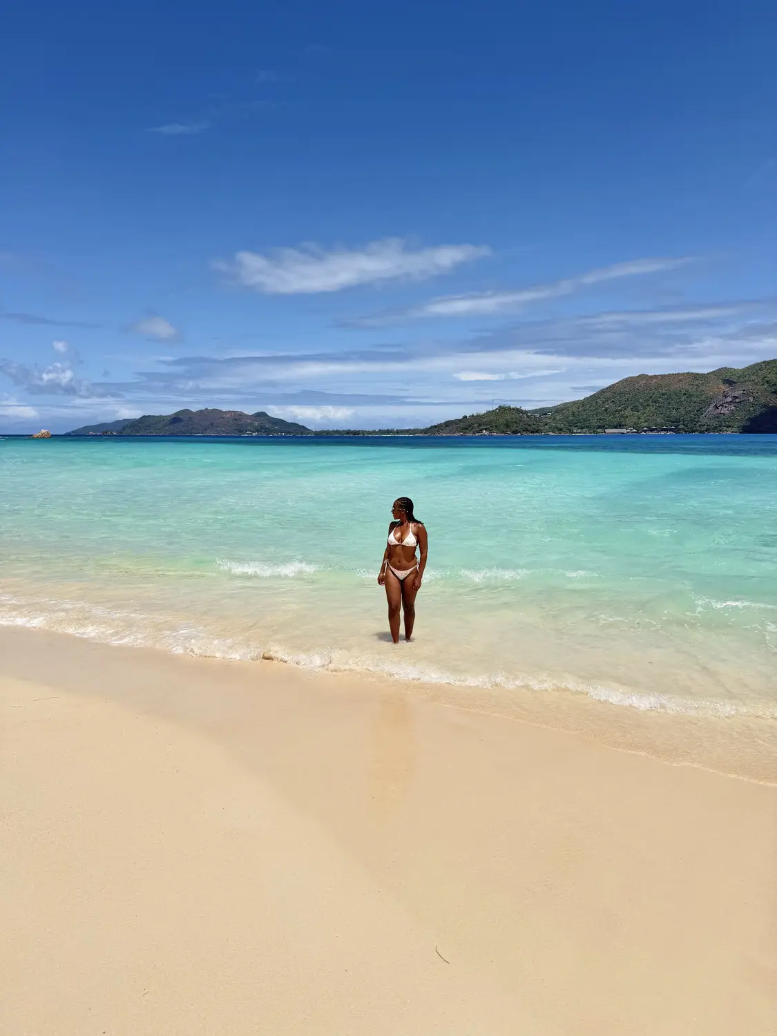 A turquoise beach on Curieuse